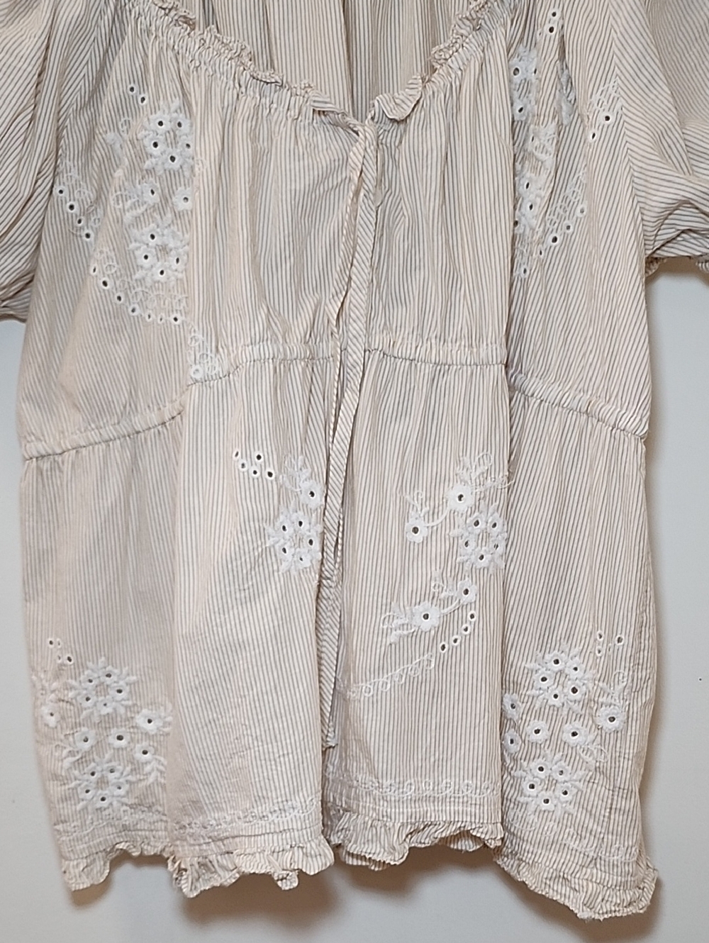 Anthropologie Puff-Sleeve Embroidered Babydoll Top tan and cream stripes Sz XL - Picture 9 of 16